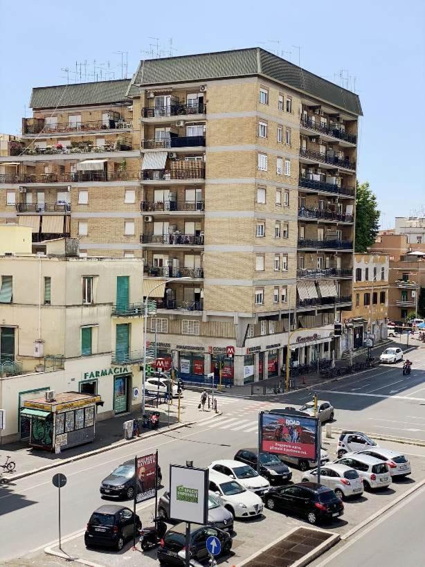 The Italian House In Rome A Pochi Passi Dalla Metro A エクステリア 写真